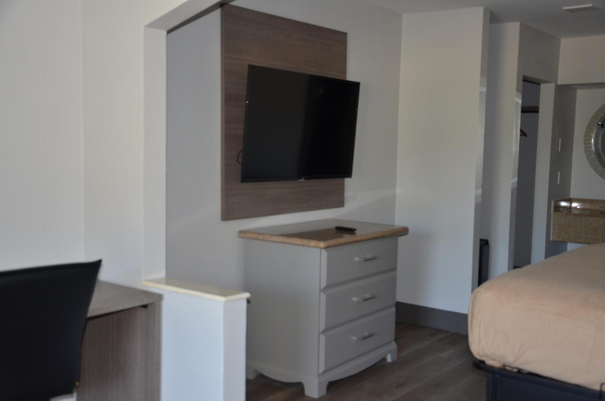 Baymont Suites Ковингтън Екстериор снимка